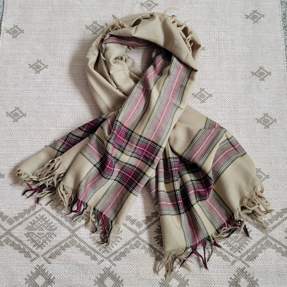 Vintage Peter Mac Arthur Scotland 100% Merino Wool Tartan Scarf Plaid